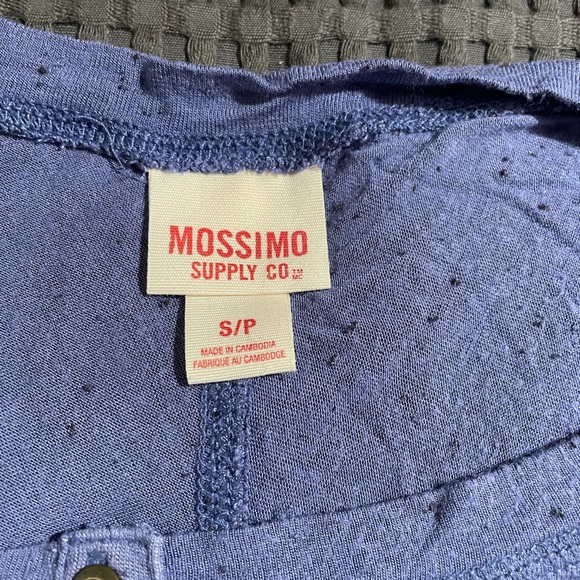 Size small long sleeve blue button up top - Picture 2 of 3